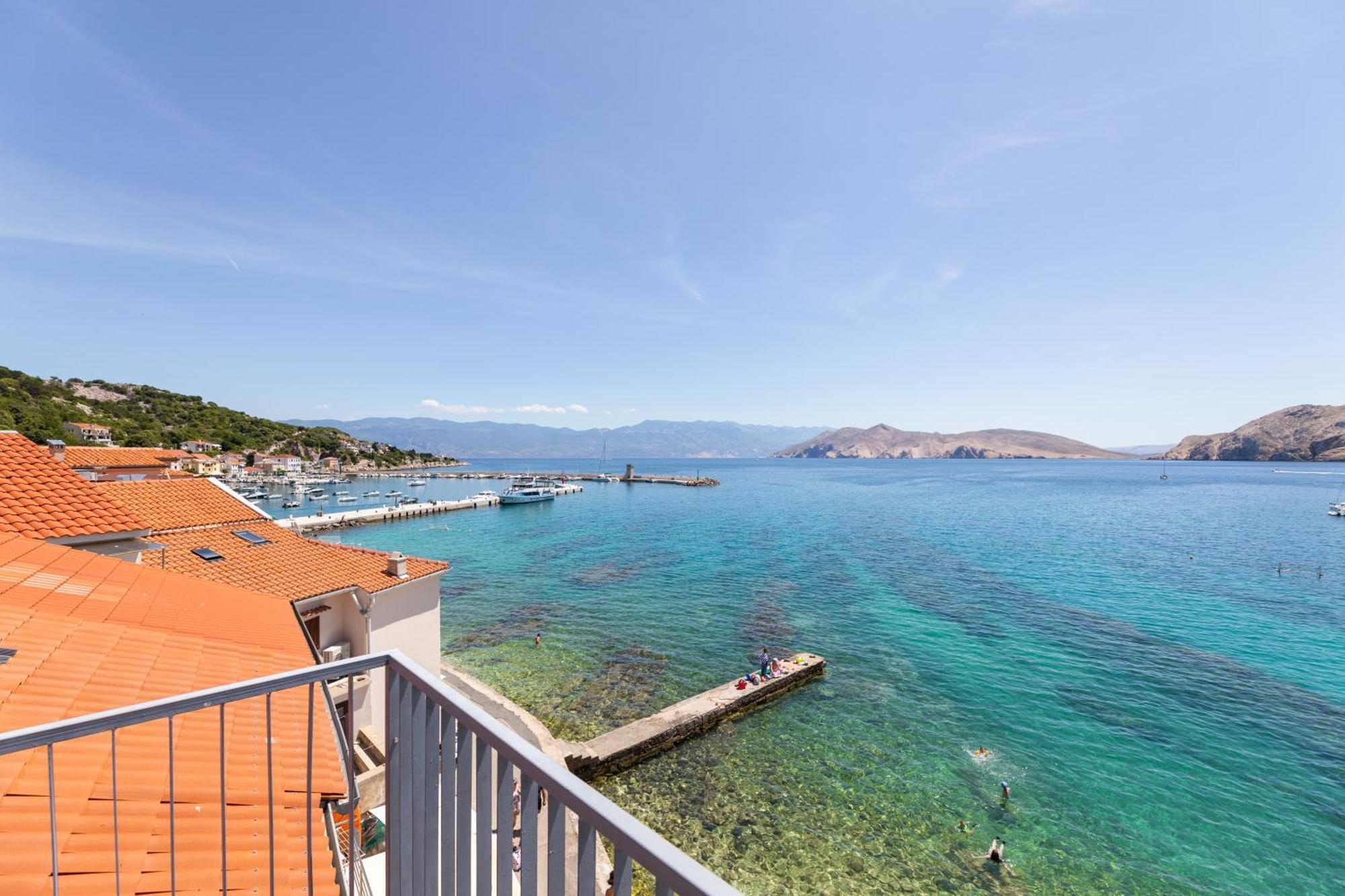 Little Beach House Baška Esterno foto